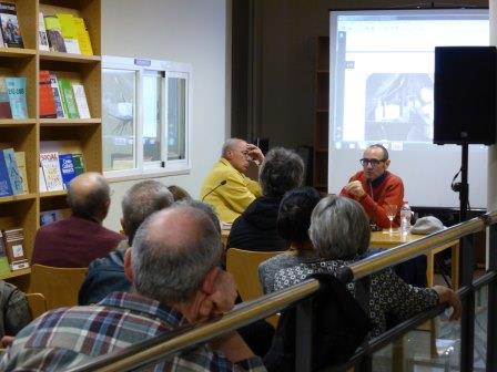 Pluma-y-camara-biblioteca-museu-etnologia-etnobloc_comprimida